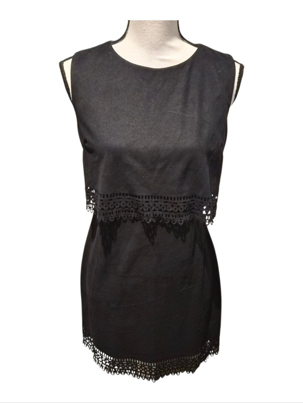 Ya Los Angeles Black Sleeveless Crochet-Trim Dress Womens Size Medium